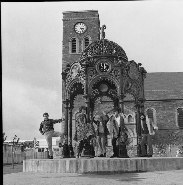 25-11-2006 10-58-20_0137